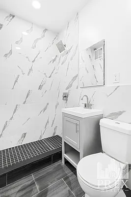 Rented by R New York | media 8