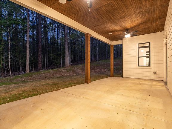 5th image of 124 Fern Ridge Ln