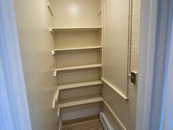 5th image of 784 Capitol Ave Unit B4