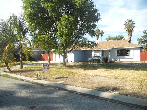 3rd image of 40524 Revere Ave