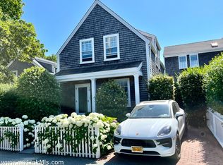 3 Lowell Pl, Nantucket, MA 02554
