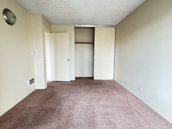 5th image of 4135 11th Ave NE #706