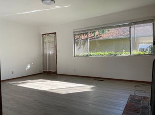 1693 Stevens Pl #B, Los Altos, CA 94024