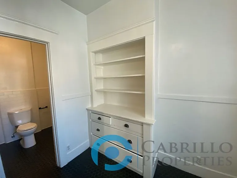 Casa Blanca Apartments — Photo 4