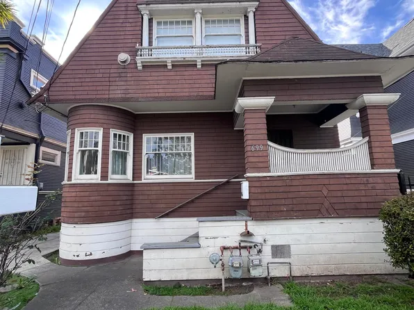 699 33rd St, Oakland, CA 94609