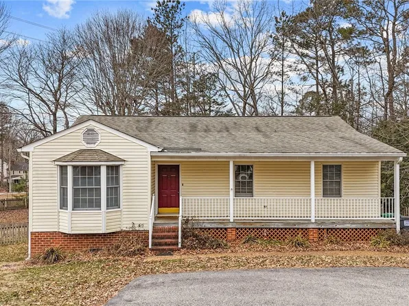 2224 Providence Ter, North Chesterfield, VA 23236