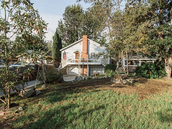 4th image of 2529 Altura Ave