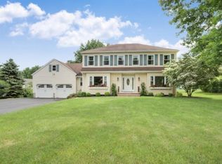 16 Gianna Ct, Randolph, NJ 07869