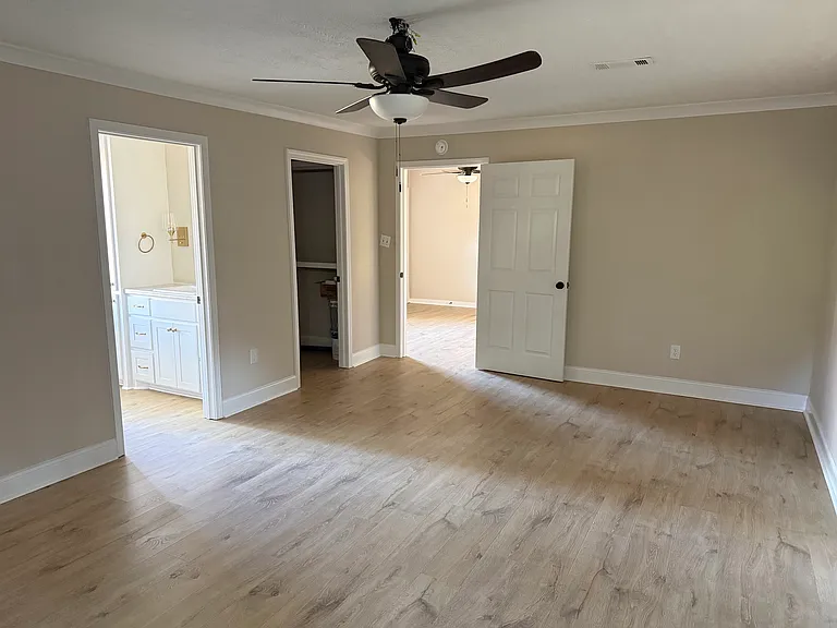 238 Cloverdale Pl — Photo 13