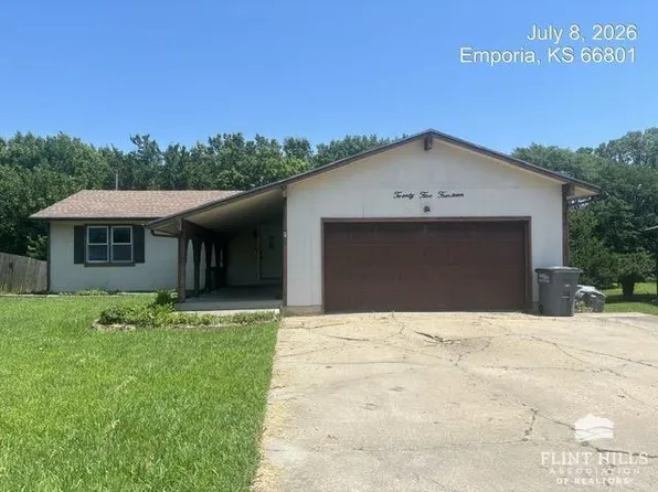 2514 Coronado Ct, Emporia, KS 66801