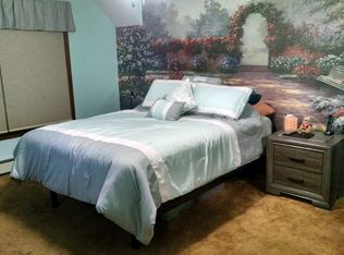 3940 Lake Rd, Sheffield Lake, OH 44054