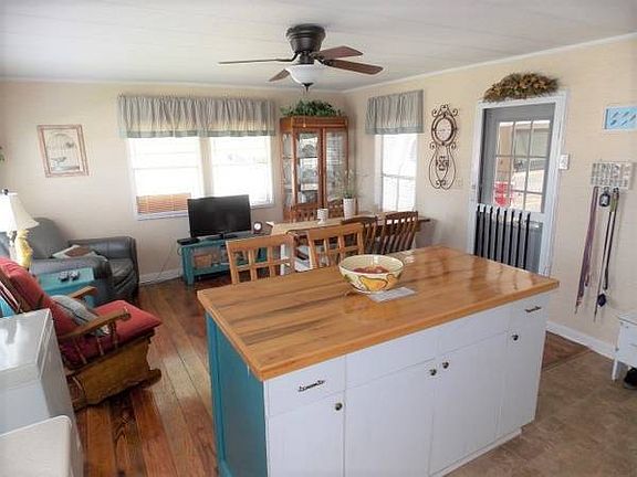 2nd image of 11055 Bluebird Dr