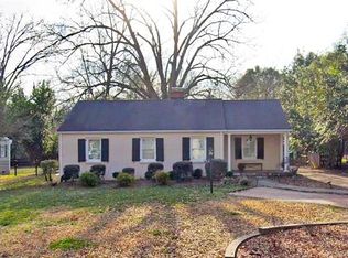 752 Poindexter Dr, Charlotte, NC 28209