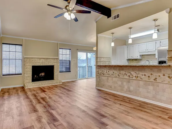 914 W Washington St APT F, Sherman, TX 75092