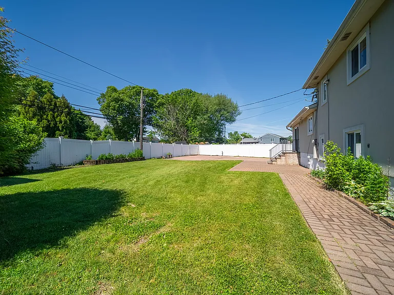 6 Manor Dr — Photo 21