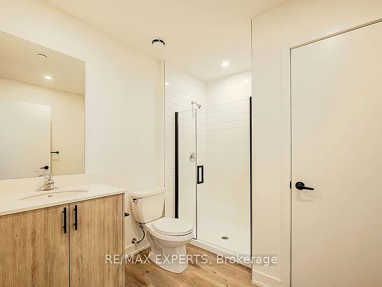 2475 Old Bronte Rd #801 — Photo 8