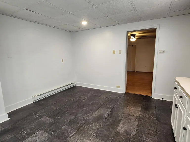 540 W 3rd St #B — Photo 5