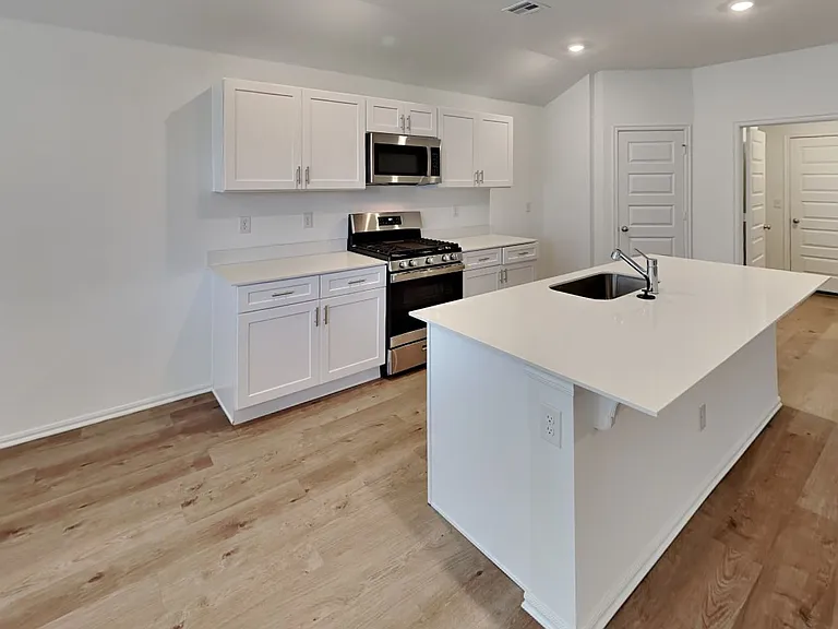 4000 Dutch Ln — Photo 6