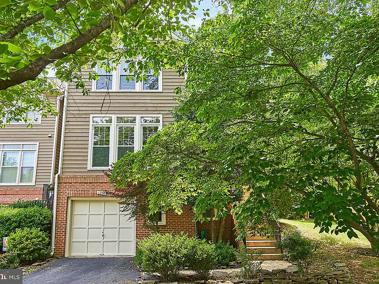 1230 Weatherstone Ct — Photo 32
