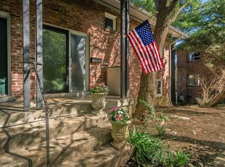 640 Zorn Ave APT 2D, Louisville, KY 40206