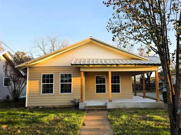 1012 Avenue K, Brownwood, TX 76801