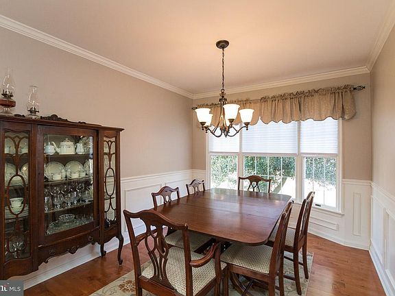 5th image of 1310 Gibbs Ct