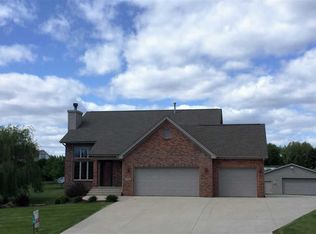 4408 E Cascio Dr, Byron, IL 61010