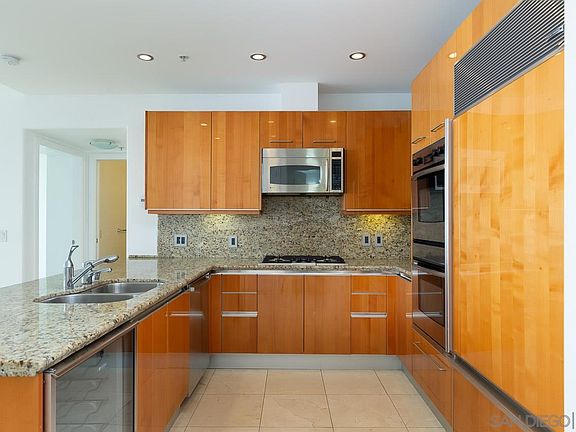 5th image of 550 Front St Unit 2104
