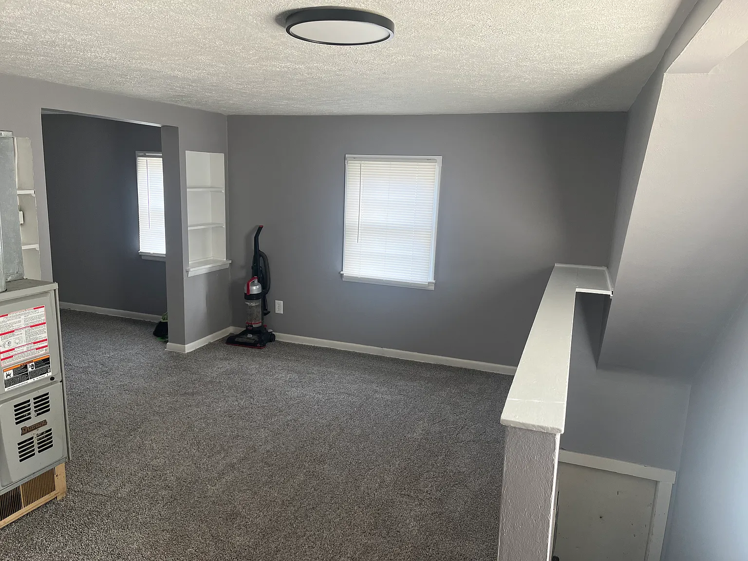 235 E Reynolds St — Photo 2