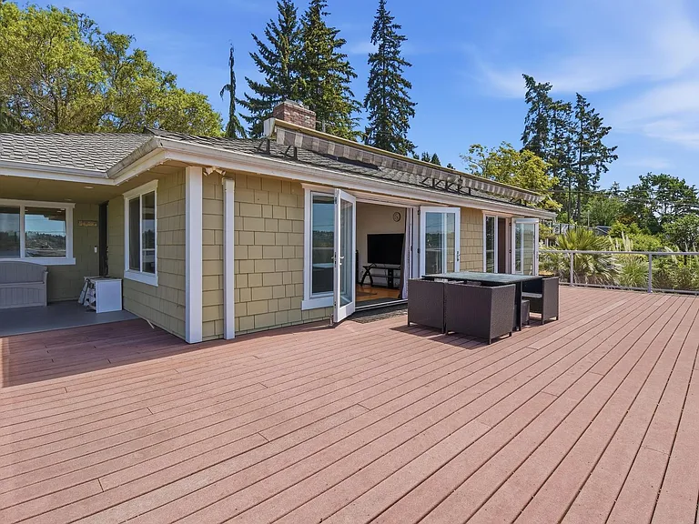 12704 Holmes Point Dr NE — Photo 32
