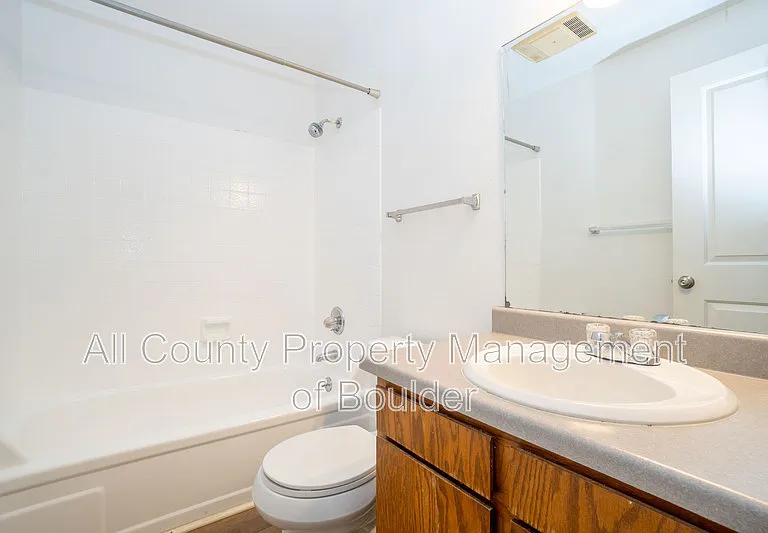 2626 Juniper Ave #1 — Photo 11