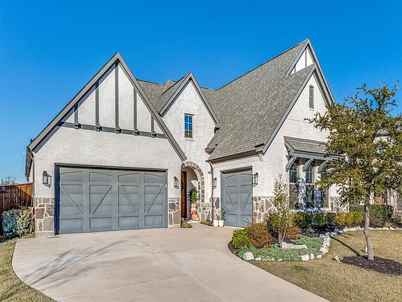 2nd image of 3387 Waverly Dr