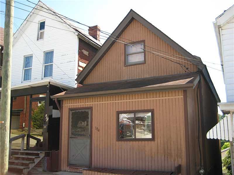 1st image of 104 Cuyler Ave