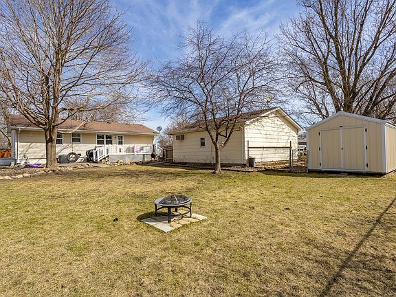 3rd image of 270 Bel Aire Dr