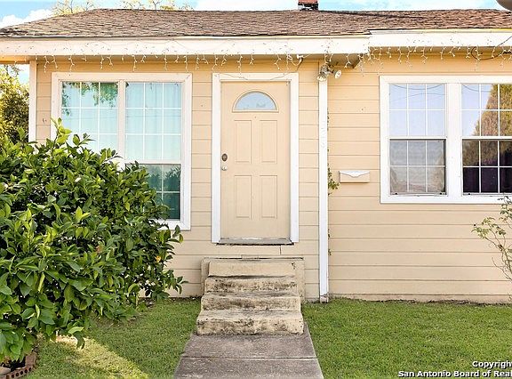4th image of 326 Nika St