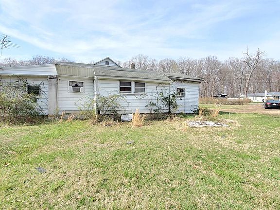 4th image of 976 Warburton Rd