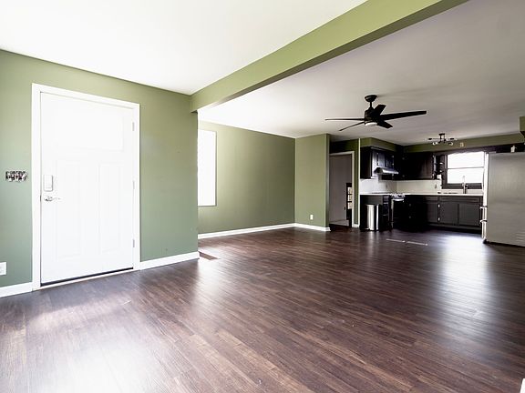 3rd image of 1218 N Joliet St