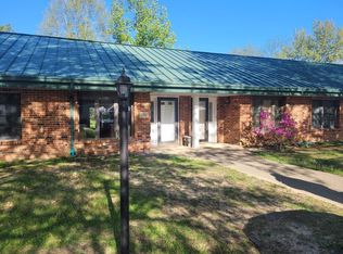 4 Dogwood Ln #4, Salem, IL 62881
