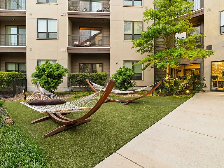 The Standard at Legacy — Photo 46