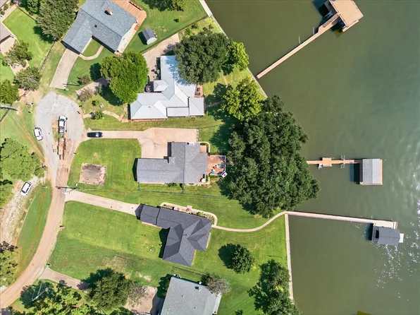 114 Baker B Ranch Rd, Trinidad, TX 75163