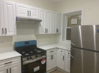 7037 S Elizabeth St, Chicago, IL 60636