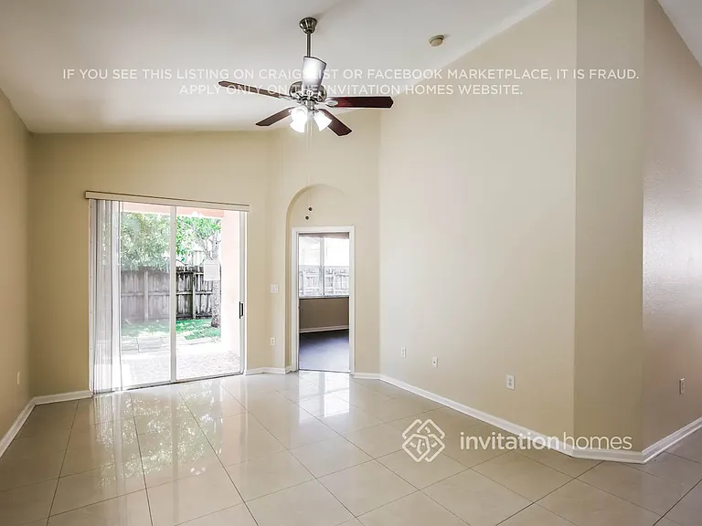 2150 NE 37th Rd — Photo 4