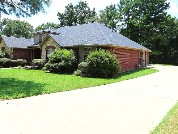 2nd image of 3975 Chapel Woods Blvd