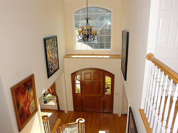 5th image of 3828 Eagle Crest Dr