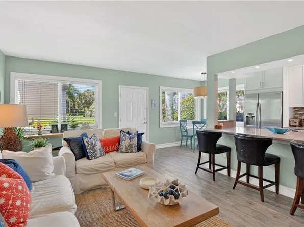 421 12th Ave S APT A1, Naples, FL 34102