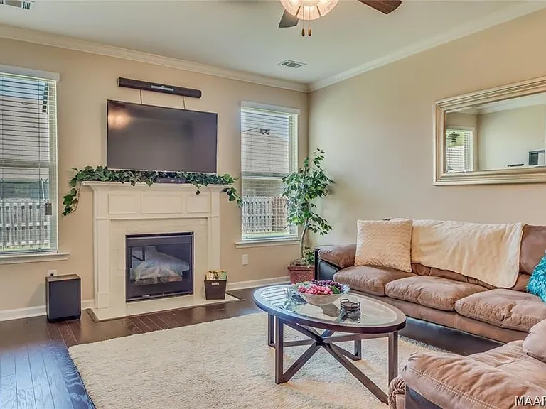 9319 Concord Park Dr — Photo 16