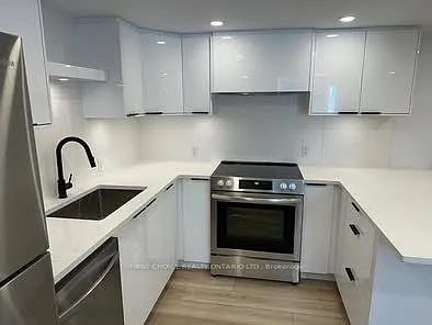 2 bed, $2,350 — Photo 2