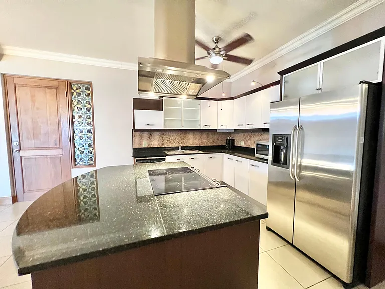 310 Avenida De Diego — Photo 11