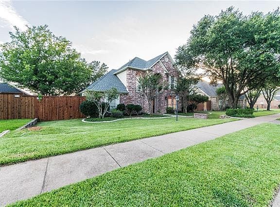 3rd image of 2309 Maryanne Ln