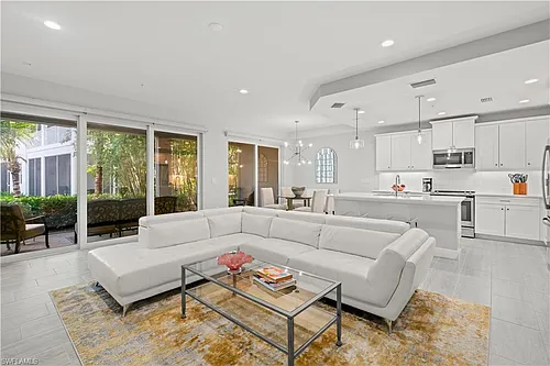 2560 Seychelles Dr #1003 Photo 1